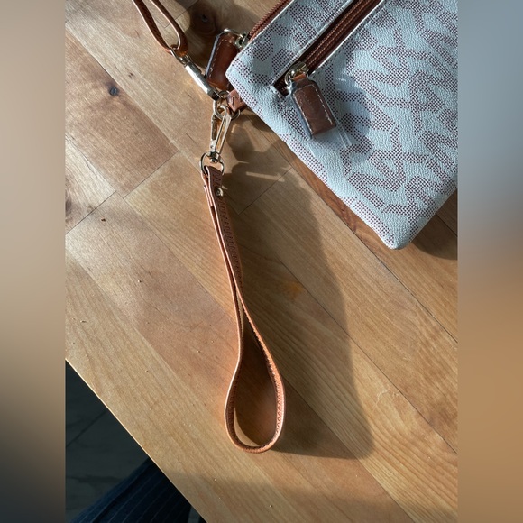 Purse - Picture 7 of 13